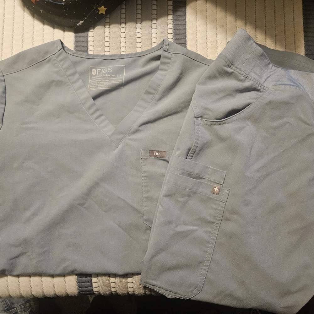 Figs Light Blue Scrub Set